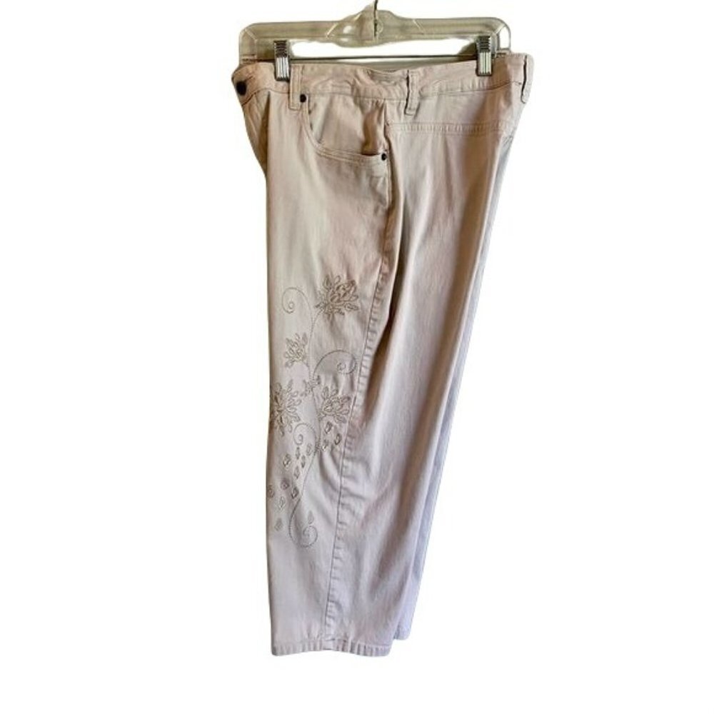 Bill Blass Stretch Capris Pants with Embroidered Accents Size 10 - Picture 6 of 11